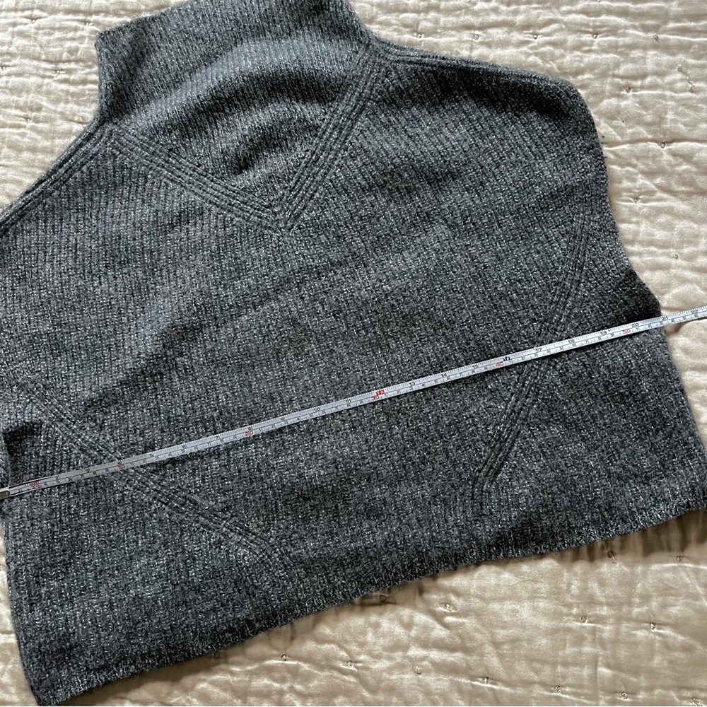 Anthropologie Cashmere Charcoal Crop Sweater Vest - Picture 11 of 12